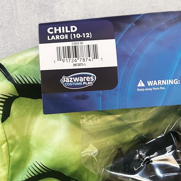 NEW Marvel Avengers Hulk Kids Costume - Muscle Chest Size Large - Picture 7 of 7